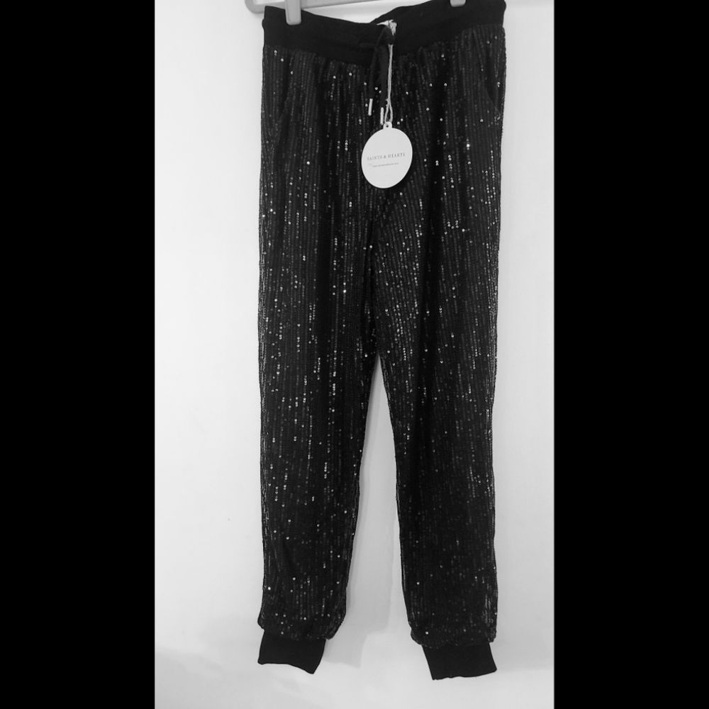 NWT- SAINTS & HEARTS BLACK SPARKLY JOGGERS- SIZE M